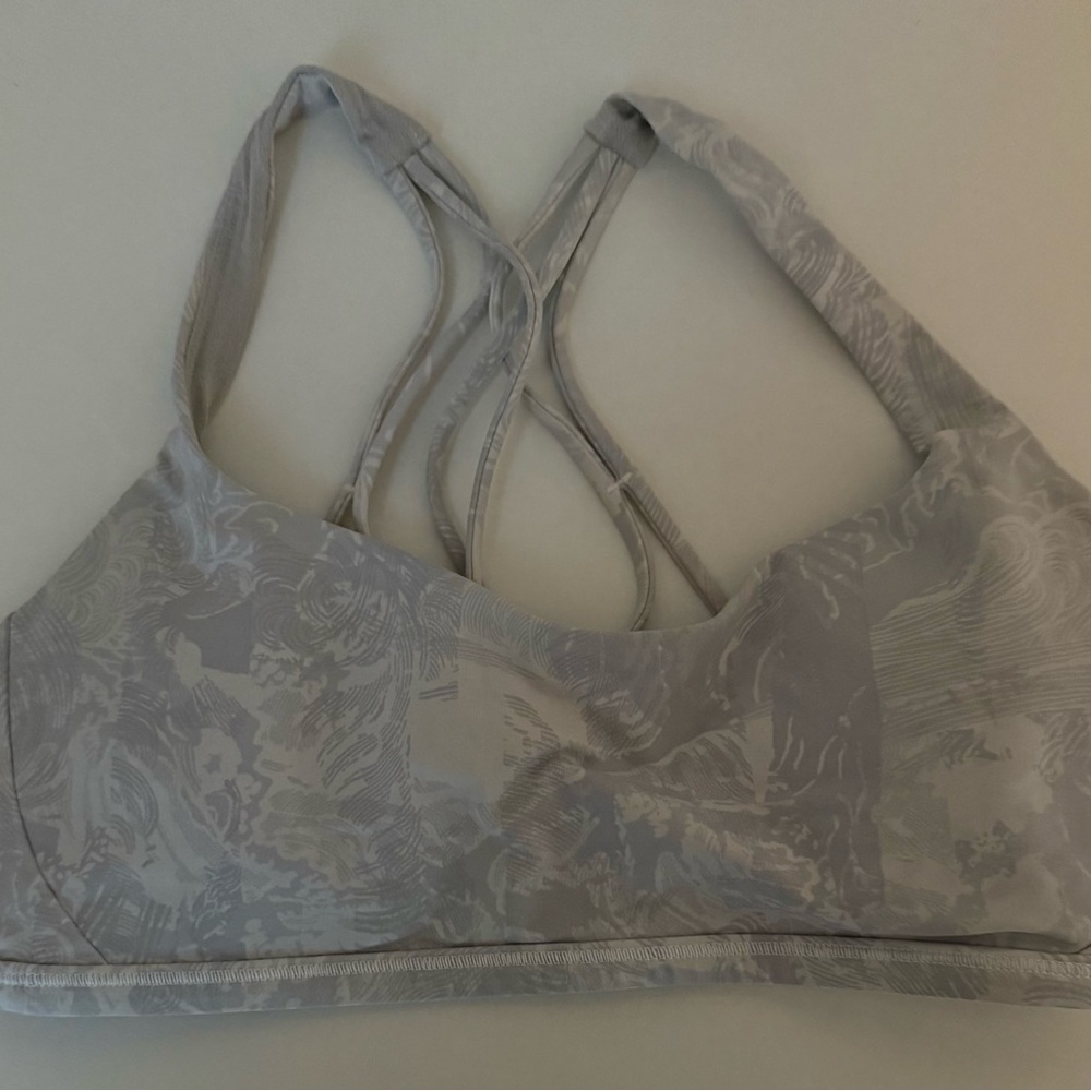 Lululemon Free to Be Bra